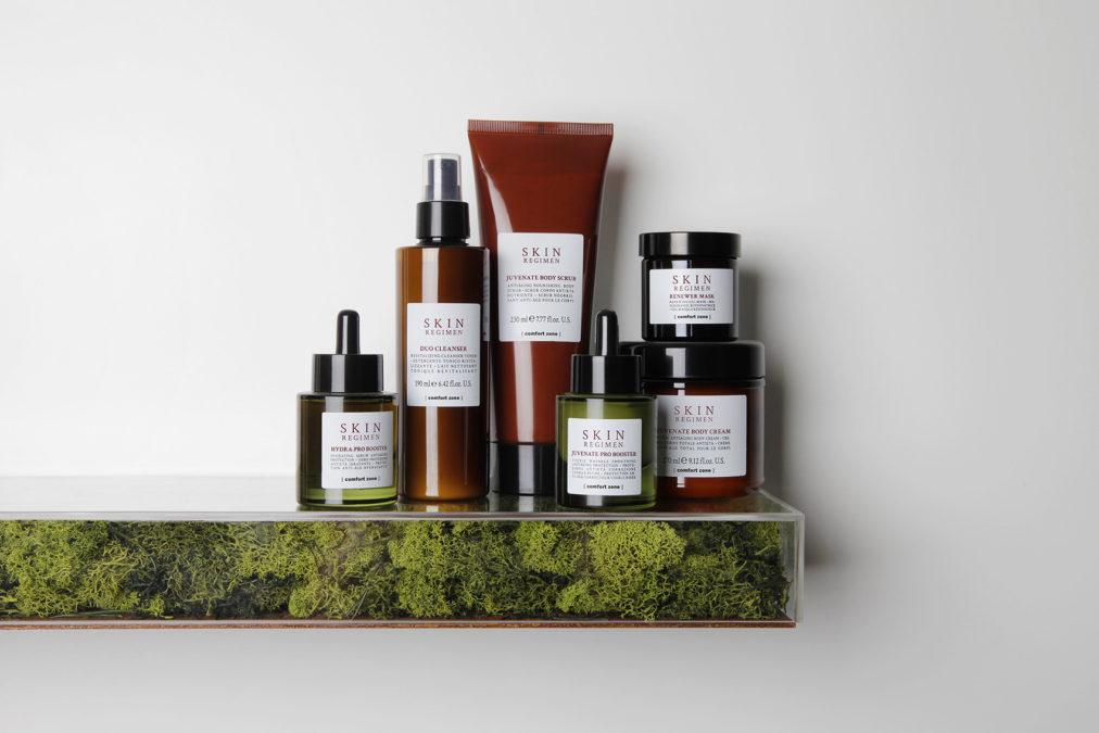 Nature morte en ambiance, cosmétiques.